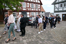 Feier der 1. Heiligen Kommunion in Sankt Crescentius (Foto: Karl-Franz Thiede)